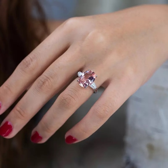 7.26Ct Round Cut Emerald Cut VVS1 Clarity Lab Diamond White Gold Solitaire Ring - Picture 9 of 12